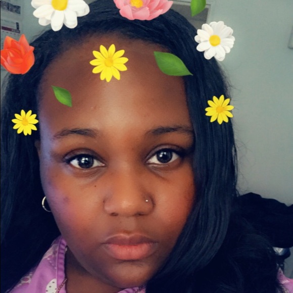 Meet your Posher, Vanessa - Picture 1 of 1